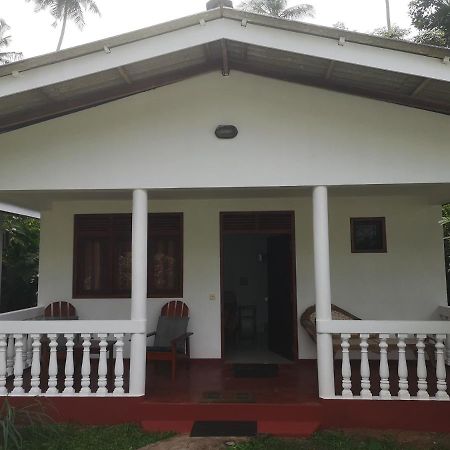 Vidisa Hotel Hikkaduwa Bagian luar foto