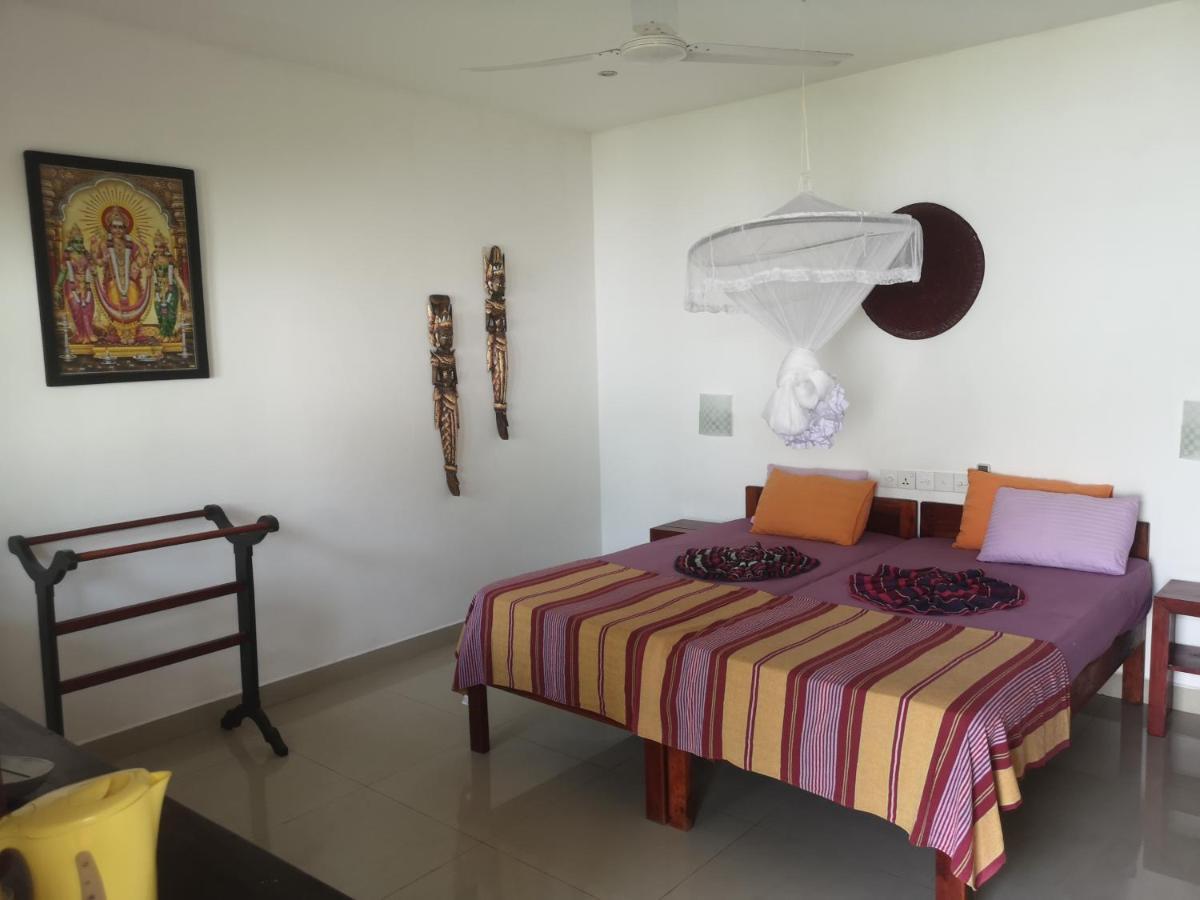 Vidisa Hotel Hikkaduwa Bagian luar foto