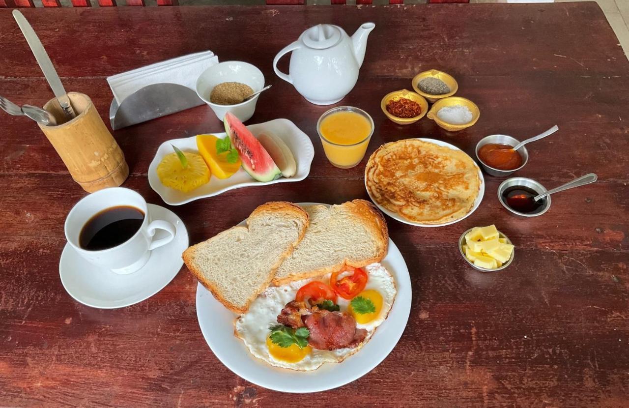 Vidisa Hotel Hikkaduwa Bagian luar foto